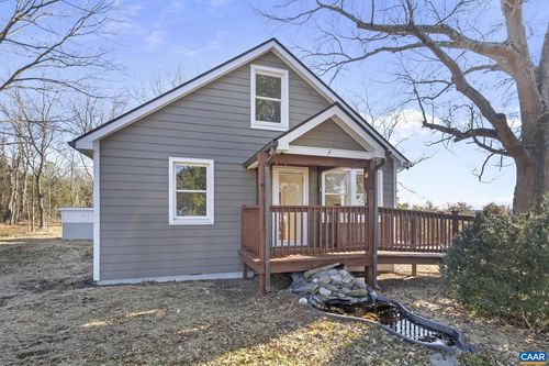 4292 W River Rd, Scottsville, VA, 24590-4887 | Card Image