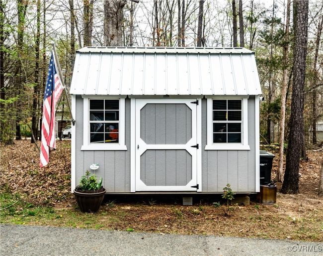 View of shed | Image 33