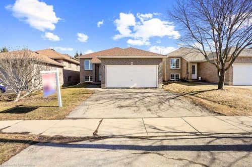 8 Bradley Lane, Brantford, ON, N3T6R5 | Card Image