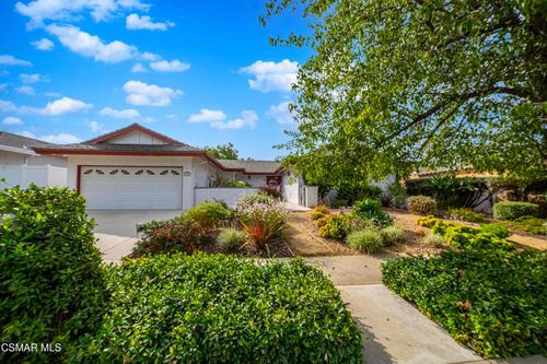 1018 Calle Pinata, Thousand Oaks, CA, 91360-6118 | Card Image