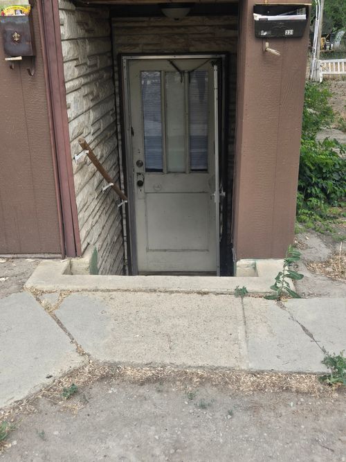 down-331 S Carbon Ave, Price, UT, 84501-2939 | Card Image