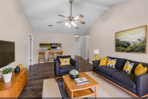 v-206-5323 Blair Ln, Baton Rouge, LA, 70809-3677 | Card Image