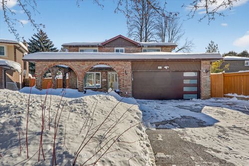 2537 Annelyn Crt, Mississauga, ON, L5C2Z7 | Card Image