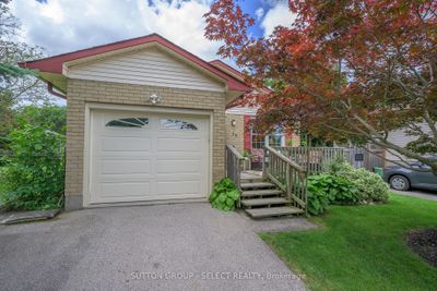 19 Banting Cres, House other with 3 bedrooms, 2 bathrooms and 5 parking in London ON | Image 1