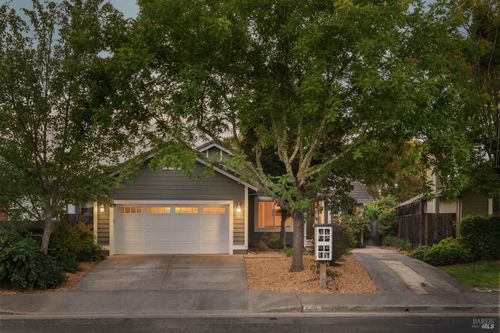 614 Shagbark St, Windsor, CA, 95492-7108 | Card Image