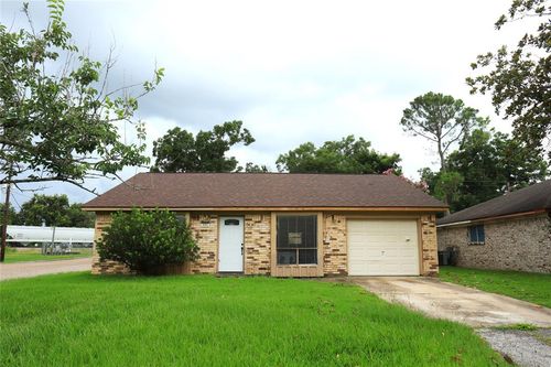 601 E Plum St, Angleton, TX, 77515-5043 | Card Image