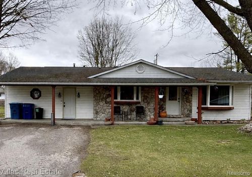 738 Richard Street, Vassar, MI, 48768 | Card Image