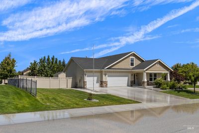 14056 Fractus Dr., House other with 3 bedrooms, 3 bathrooms and 3 parking in Caldwell ID | Image 2