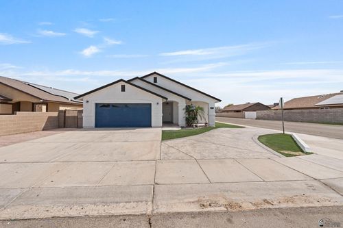 3797 E Los Olivos Dr, San Luis, AZ, 85336 | Card Image