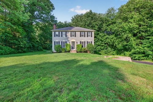 8 Marks Way, Sutton, MA, 01590-3886 | Card Image