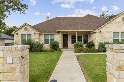 2145 Stone Mdw, Fredericksburg, TX, 78624-3199 | Card Image