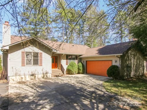 63 Red Fox Dr, Pisgah Forest, NC, 28768-9608 | Card Image