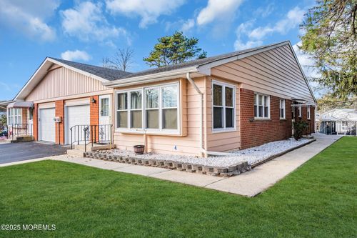 11 Moccasin Dr, Whiting, NJ, 08759-1823 | Card Image