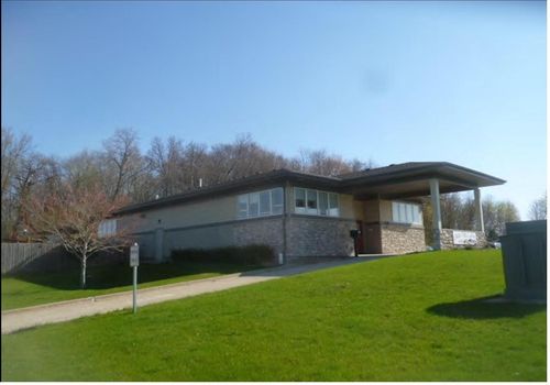 400 Progress Dr, Cottage Grove, WI, 53527-9349 | Card Image