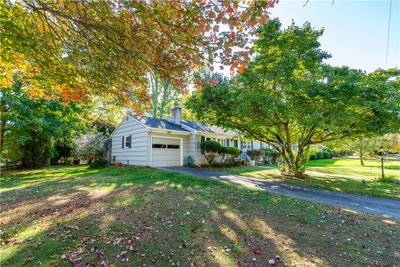 8 Maplewood Drive, House other with 3 bedrooms, 2 bathrooms and 4 parking in East Greenwich RI | Image 3