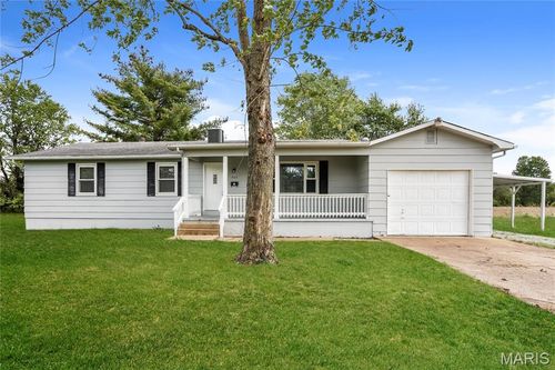 802 S 2nd St, Pacific, MO, 63069-2016 | Card Image