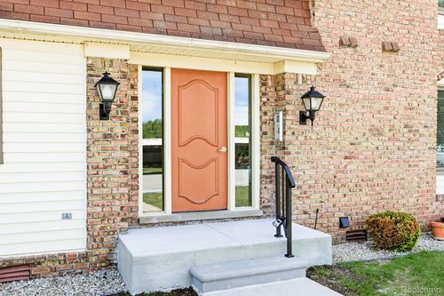 2-1900 River Rd, Marysville, MI, 48040-1854 | Card Image