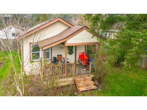 1702 Augusta St, Eugene, OR, 97403-3246 | Card Image