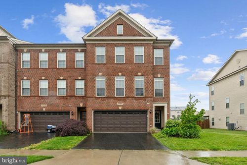 15915 Darling Pl, HAYMARKET, VA, 20169-2750 | Card Image