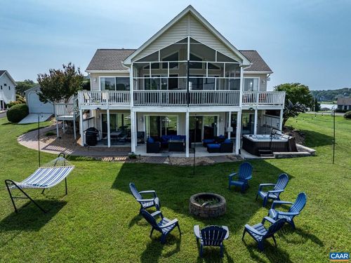 5716 Crescent Point Dr, ORANGE, VA, 22960-4504 | Card Image