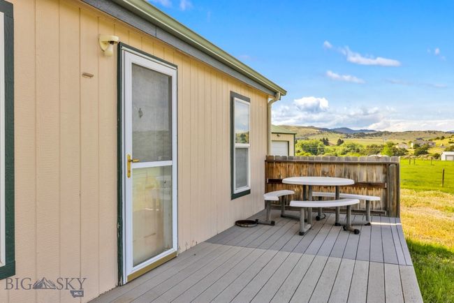 16 Hayfield Loop Trl, House other with 3 bedrooms, 2 bathrooms and null parking in Ennis MT | Image 5