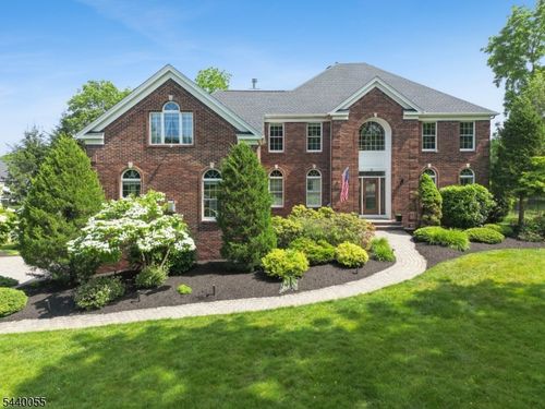 18 Quail Run, Randolph, NJ, 07869-2827 | Card Image