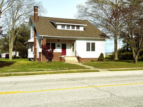 109 S Broadway, Hoffman, IL, 62250-1036 | Card Image