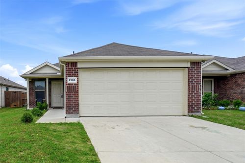 2505 Russell St, Crandall, TX, 75114-0200 | Card Image