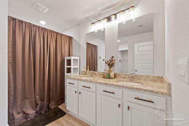 9336 Tara Cir, House other with 4 bedrooms, 2 bathrooms and null parking in Milton FL | Image 43