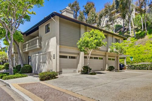 6048 Cirrus St, San Diego, CA, 92110-1427 | Card Image