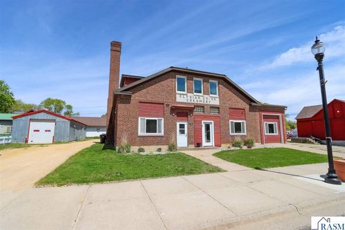 196 Main St W, Elysian, MN, 56028-2034 | Card Image