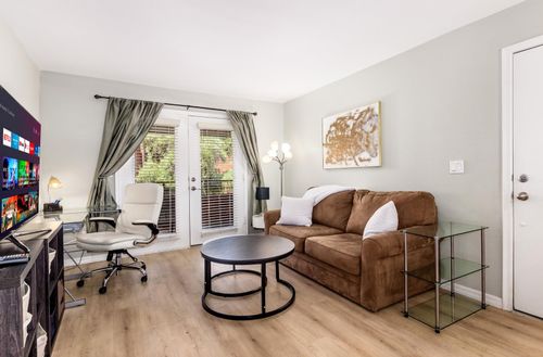 219-4704 E Paradise Village Pkwy N, Phoenix, AZ, 85032-6860 | Card Image