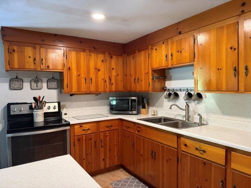 920 Town House Rd, Cornish, NH, 03745-4544 | Card Image