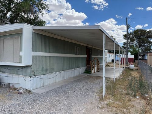 201 W Comstock Circle, Pahrump, NV, 89048 | Card Image