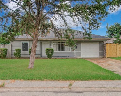 3626 Songwood St, Houston, TX, 77023-6514 | Card Image