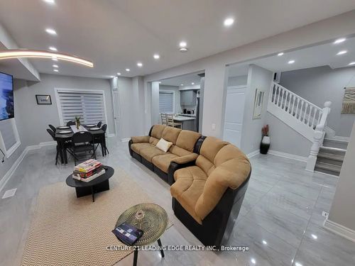 5595 Wesley Pl, Niagara Falls, ON, L2E3Z4 | Card Image