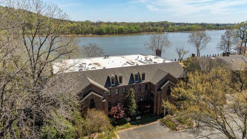 33 River Pointe Pt, Little Rock, AR, 72202-1411 | Card Image