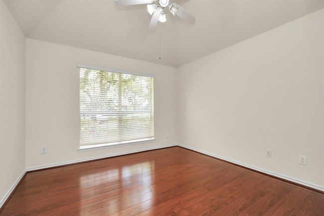 1604 Spring Glen Ln, House other with 3 bedrooms, 3 bathrooms and 2 parking in Pearland TX | Image 22