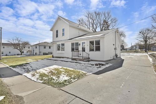 111 W Main Street, Dane, WI, 53529 | Card Image