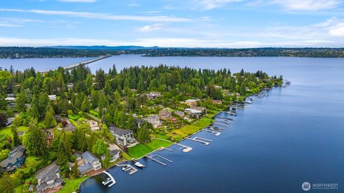 3234 78th Pl Ne, Medina, WA, 98039-1004 | Card Image