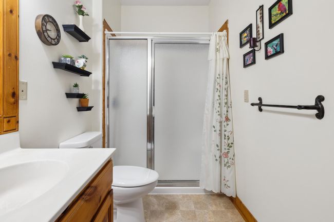 Bathroom | Image 20