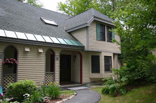 102-102 Longfellow Dr, Bethlehem, NH, 03574-4507 | Card Image