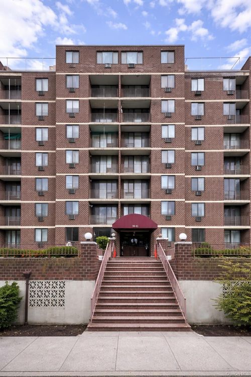2b-3641 Union St, Flushing, NY, 11354-4151 | Card Image