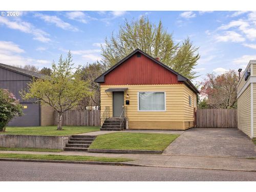 8415 Se 17th Ave, Portland, OR, 97202-7308 | Card Image