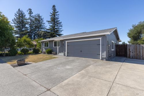 601 Saint Mary Drive, Santa Rosa, CA, 95409 | Card Image