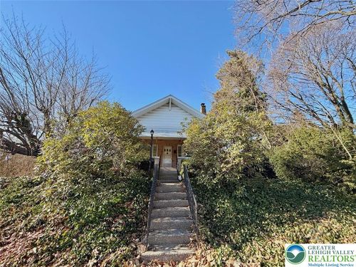 3037-3041 Arcadia Ave, Allentown, PA, 18103-6537 | Card Image