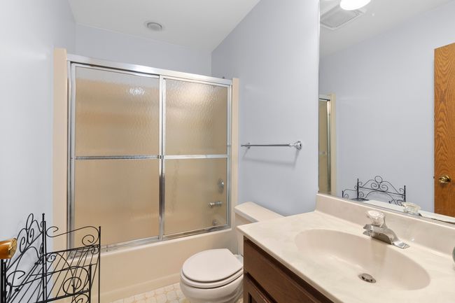 8518 Reese Rd, House other with 3 bedrooms, 3 bathrooms and 8 parking in HARVARD IL | Image 17