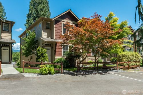 a-509 E Division St, Arlington, WA, 98223-1129 | Card Image