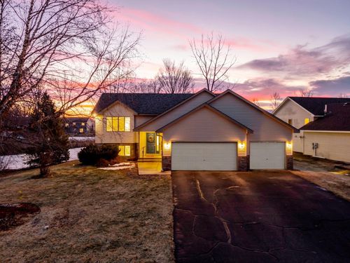 22355 Elston Ave, Forest Lake, MN, 55025-5502 | Card Image