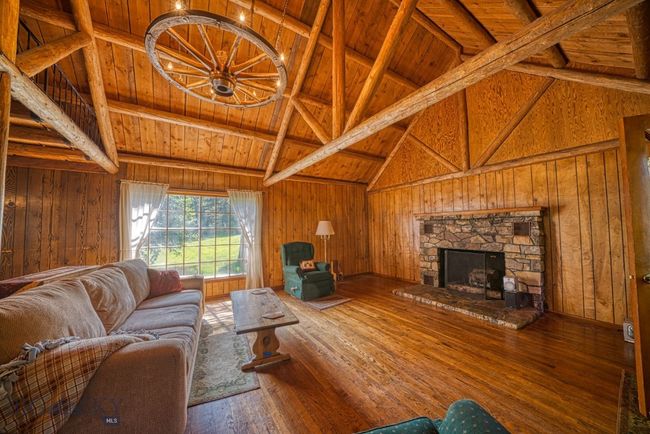 14470 Cottonwood Canyon Rd, House other with 2 bedrooms, 1 bathrooms and null parking in Bozeman MT | Image 7